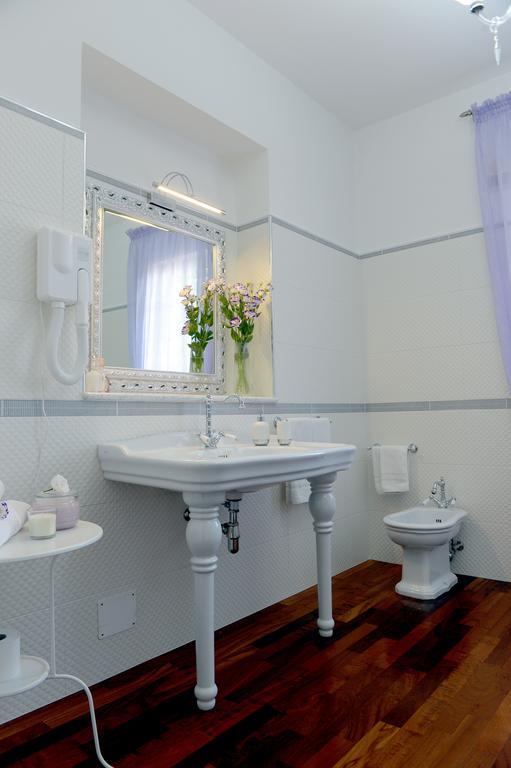 Il Giardino Delle Jacaranda Bed & Breakfast Talsano Rom bilde
