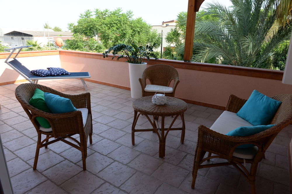 Il Giardino Delle Jacaranda Bed & Breakfast Talsano Eksteriør bilde