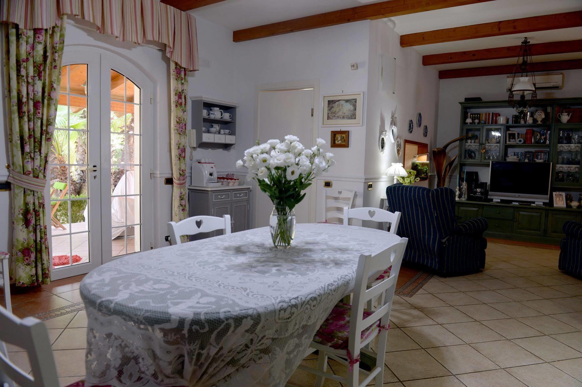 Il Giardino Delle Jacaranda Bed & Breakfast Talsano Eksteriør bilde